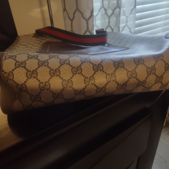 Gucci tote well kept condition - Picture 10 of 15